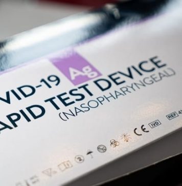 Abbott COVID-19 self-test kit (photo of packaging)